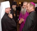 საქართველოში მოქმედი ყველა ეკლესია და რელიგიური გაერთიანებება სექსუალურ უმცირესობებს სთხოვს საზოგადოებრივი თავშეყრის ადგილებში თავიანთი სექსუალური ორიენტაციის დემონსტრირებისა და პროპაგანდისაგან თავი შეიკავონ